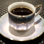 プールトワ - ランチコース 2000円 のコーヒー