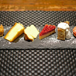 プールトワ - ランチコース 2000円 のデザート盛り合わせ