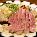 プールトワ - ランチコース 2000円 のトモサンカクのステーキ