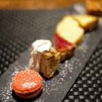 プールトワ - ランチコース 2000円 のデザート盛り合わせ