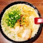 Ramen Katou - 豚骨ラーメン（720円） チャーシュー増し 3枚（+270円）