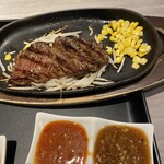 Denver Premium - 溶岩焼”肩ロース　熟成デンバース150g 1190円