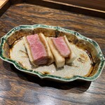 肉割烹 上 - 
