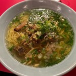 南海飯店 - ネギラーメン＋胡椒