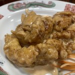 かどや飯店 - 見た目、これは本当にエビなのか？と疑う家族（笑）