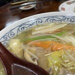 かどや飯店 - 暖かいあんかけは、寒い時それだけでご馳走。