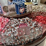 リンツ ショコラ ブティック  - 内観