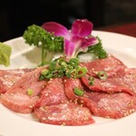 炭火焼肉 新宿 柳苑 - 