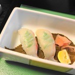 Kai Katei Hanagozen - 【２０１３年６月　再訪問】鯛の握り寿司