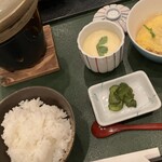 肉と魚とめん料理が充実している店 なにがしこころ - 