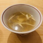 鮨 一二郎 - クエの出汁   松茸入り