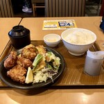 ガスト - 料理写真:配膳の図