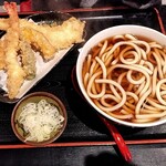 味奈登庵 - かけうどん、天ぷら盛り合わせ