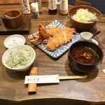 かつ吉 渋谷店 - ザンッ...全員集合！