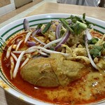 น้ำเงี้ยวข้าวซอยเจียงราย - チキンドラムスティックカオソーイ（ข้าวซอยน่องไก่）