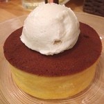 雪ノ下銀座 - パンケーキ「よつ葉クリームチーズとサワークリーム」