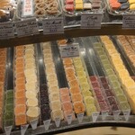 オーボンヴュータン - パート・ド・フリュイ。フレーバーがありすぎて迷う。