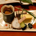 銀座 しのはら - （竹のお猪口）干し数の子の松前漬け、慈姑の松風、玉子真薯、蛸、（松の葉の還柳）黒豆・ちしゃとうの味噌漬け・独活の梅煮