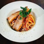 Teppan Gushi Kunsei Moku - 【コース】一例自家製ベーコンと玉ねぎのトマトパスタ