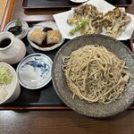 Teuchi Soba Komatsuya - まいたけ蕎麦御膳(十割蕎麦＋大盛り)