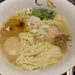 SOBA HOUSE 金色不如帰 新宿御苑本店 - 麺はストレート