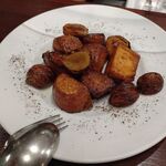 ピッツェリア ファッブリカ 1090 - 栗、カボチャ、安納芋のオーブン焼きバニラ風味。秋らしいメニューです。