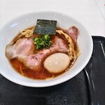 淡麗拉麺 己巳 - 特製醤油ラーメン←一番人気と書いてある