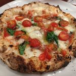 ピッツェリア ファッブリカ 1090 - ロマーナ:アンチョビのピッツァ