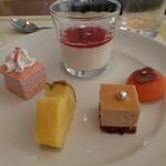 バイキングレストラン ル・プレジール - 