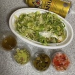 TACO RiCO - サラダボウル(large)と500ml缶とのサイズ感