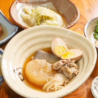 [Using special udon soup stock] Enjoy our delicious oden made with seasonal vegetables