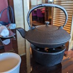 Chuugokuryouri Karyuu - 中国茶は鉄急須で提供