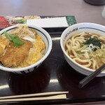 山田うどん食堂 - 