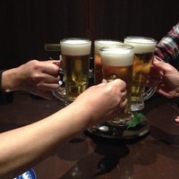 寅八商店 心斎橋店 - ビールで乾杯！