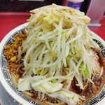 豚男 -BUTAMEN- - ﾗｰﾒﾝ中830円200g　野菜多め　カレーカリカリﾄｯﾋﾟﾝｸﾞ