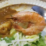 キッチン ブルー グローブ - 最後のソフトシェルシュリンプとベビーホタテ