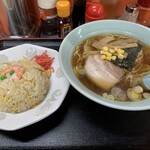 天津 - ミニ炒飯ラーメン