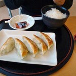 成葉軒 - 単品で組み合わせた「餃子ライス」