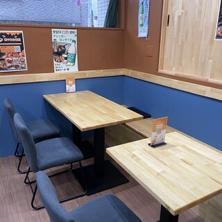A space reminiscent of a Korean Cafeterias ◆ Enjoy communicating with the owner ♪
