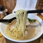 Tonkotsu Shouyu Ramen Nakashou - 麺リフト♪