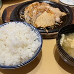 酔心 - ランチメニューの豚の生姜焼き定食