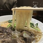 ノング インレイ - ノング インレイ(東京都新宿区高田馬場)牛スープそば(高菜付き)1,100円