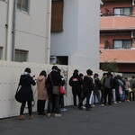 丿貫 - 行列およそ30人