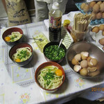 須崎食料品店 - うどんが到着し生卵を落としました〜