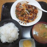 さち - 料理写真:酢豚定食700円