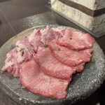 趣味焼肉ばばあ - 