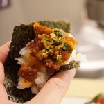 Onigiri Tonjiru Yamatarou - 手のひらに収まるサイズ感