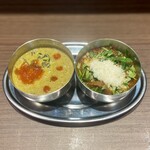 オイシイカレー - 左：海のミルクカレー　右：ラララ・ラム