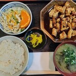 喰いだおれ 一 - ホルモン定食@830