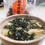 揖保乃糸資料館 そうめんの里 - 味噌汁の具で簡単揖保乃糸（鬼昆布つゆ）